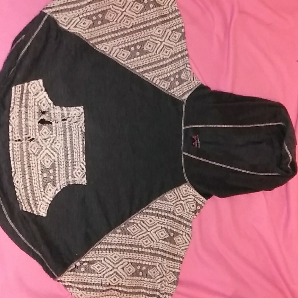 Winged crop top